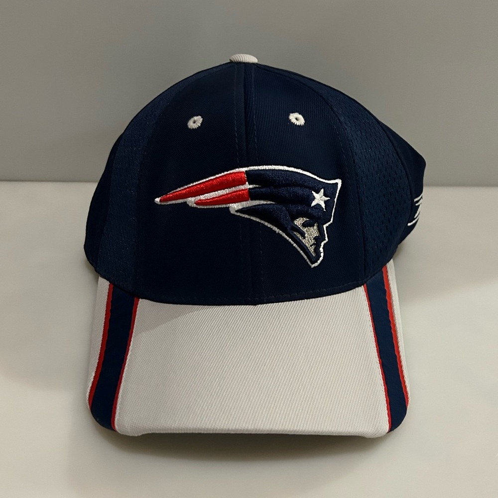 New Reebok New England Patriots On Field Baseball Cap Hat NWT